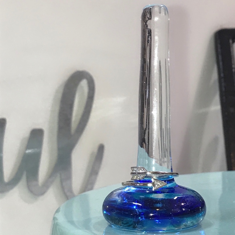 NEW!💙💎ARROW RING! PAVE CRYSTALS!💎💙BEAUTIFUL! - Picture 7 of 16